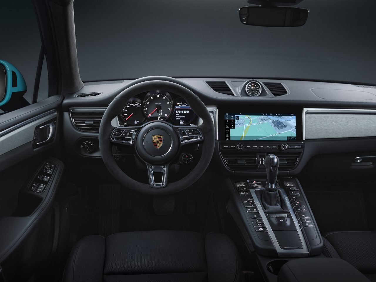 2019 Porsche Macan interior photo