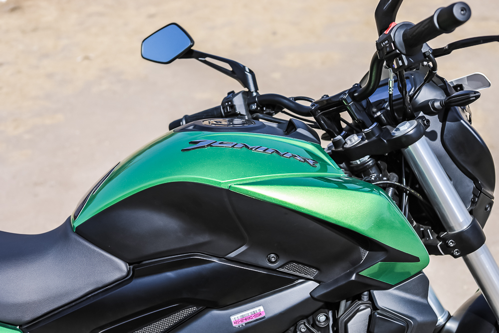 2019 Bajaj Dominar 400