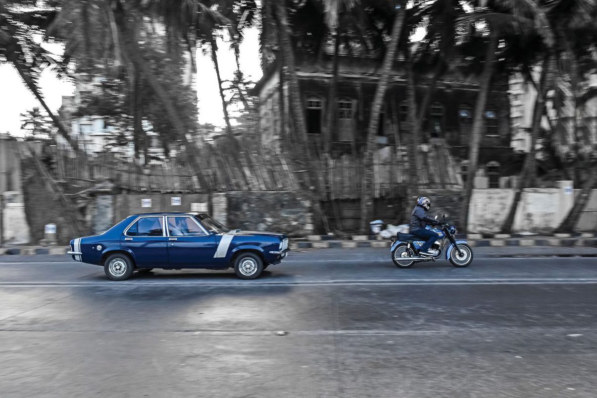 Still Got The Blues: Yezdi Roadking and Hindustan Contessa