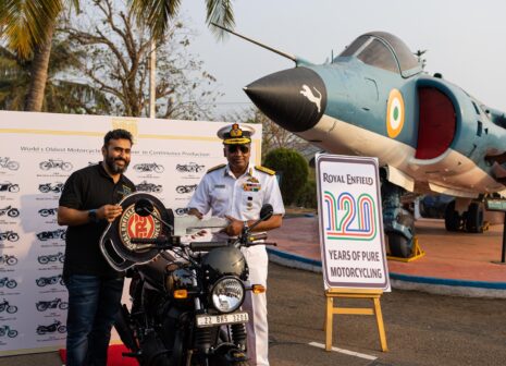 Royal Enfield Limited 120 years Anniversary Edition Interceptor 650