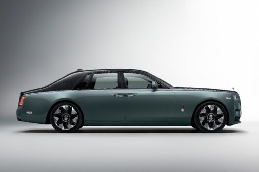 2022 Rolls Royce Phantom side profile