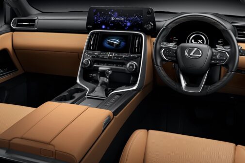 Lexus LX500d - interior