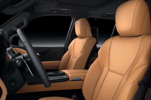 Lexus LX500d - interior
