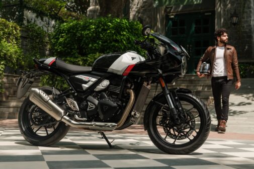 Thruxton 400