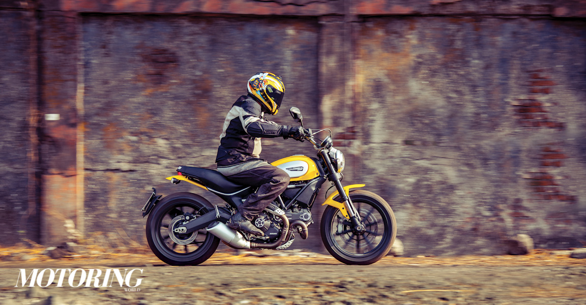 Triumph Bonneville Street Twin Ducati Scrambler Icon (23)