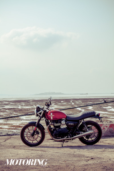 Triumph Bonneville Street Twin Ducati Scrambler Icon (25)