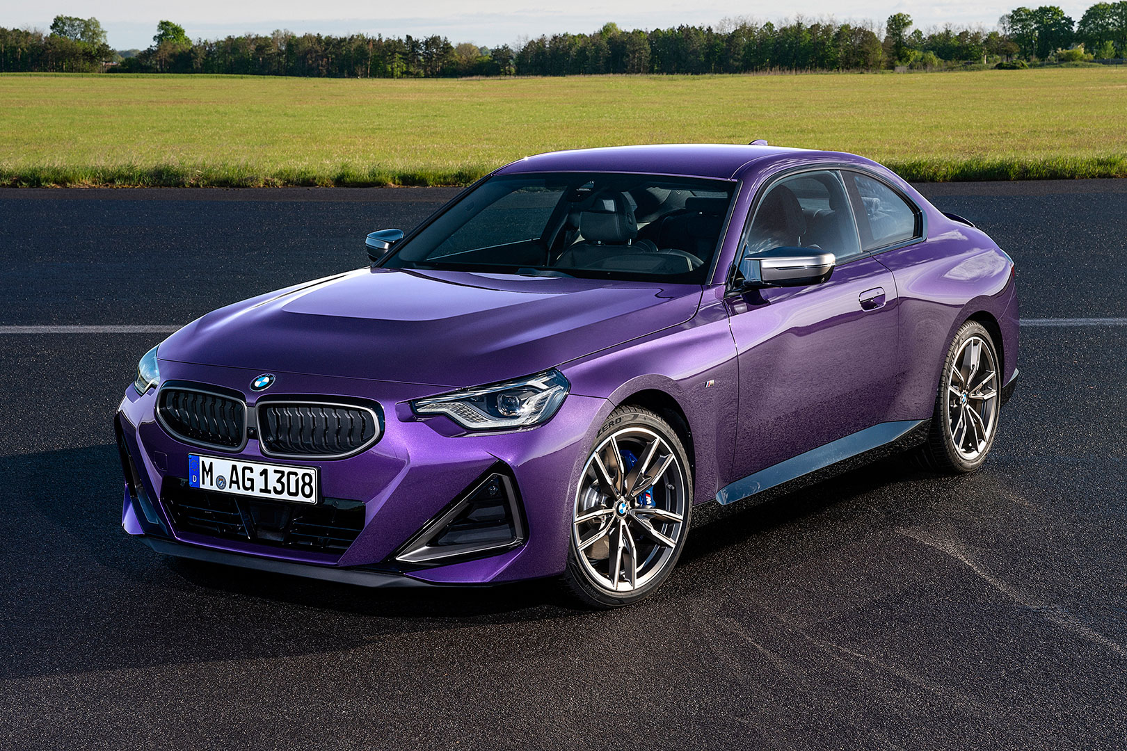 https://motoringworld.in/wp-content/uploads/2021/07/BMW-2-Series-Coupe-front-static.jpg