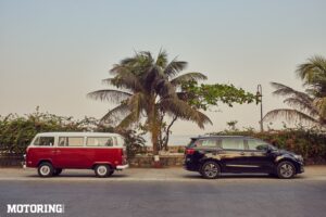 Kia Carnival VS Volkswagen Type 2 (Microbus)