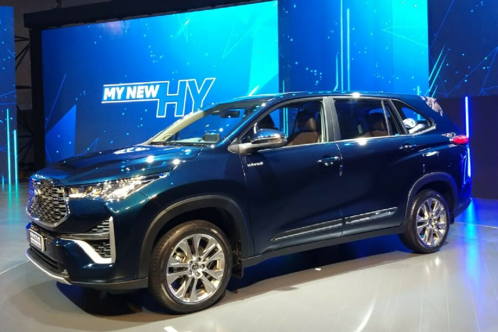 All-new Toyota Innova HyCross unveiled in India - Motoring World