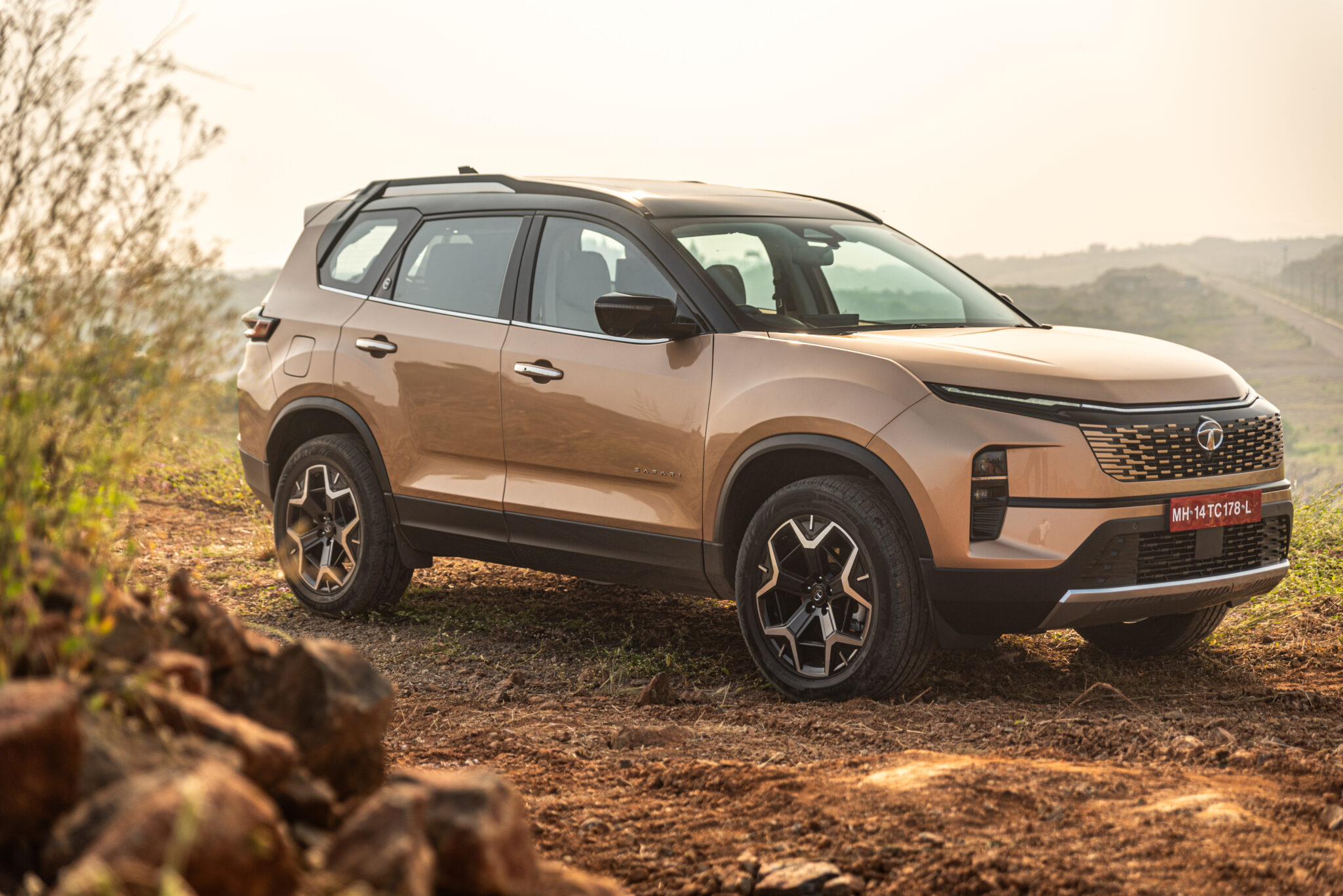 Motoring Feature Tata Safari 2023: A Flagship with Enhanced Features - Motoring World