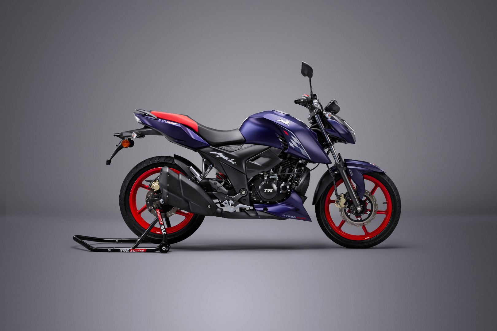 Tvs Motosoul Tvs Apache Rtr V Launched At Rs Lakh Motoring World