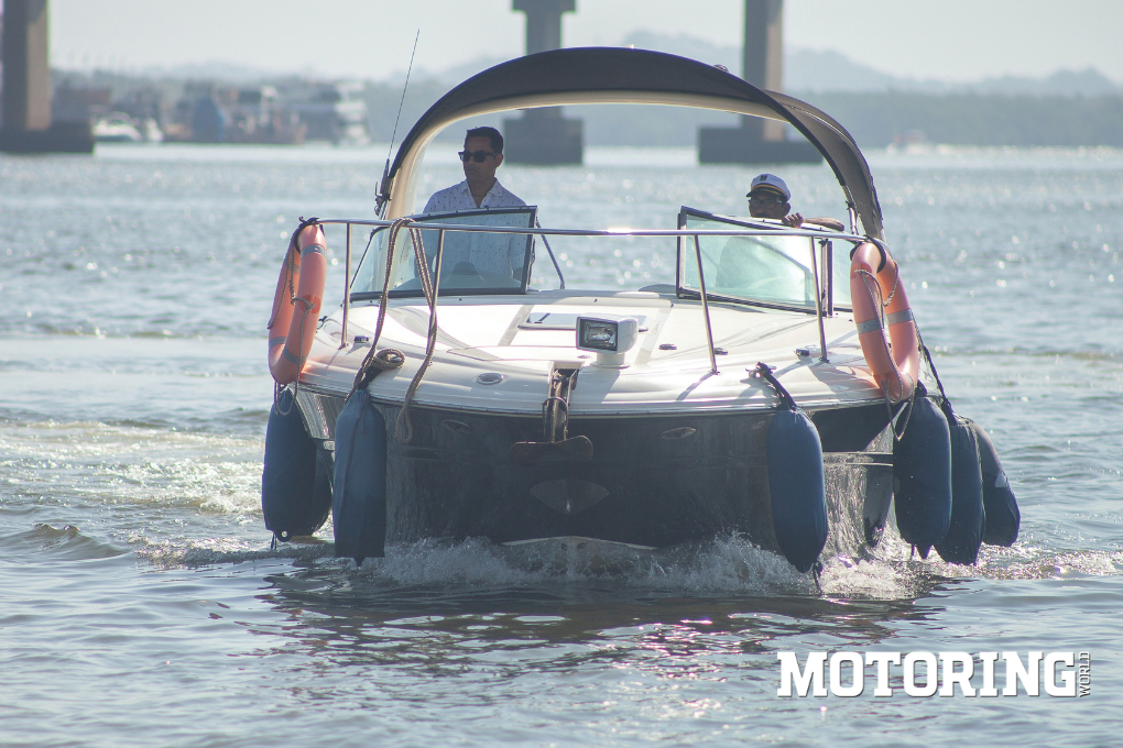 Sea Ray 290 Sun Dancer: All At Sea (Issue Special)