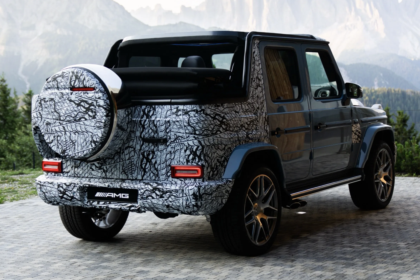 Mercedes-Benz Previews New G-Class Cabriolet