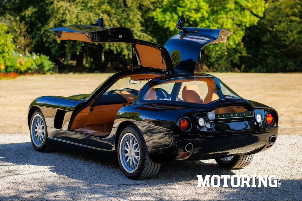 The Bristol Fighter is back, complete with a V10 and gullwing doors