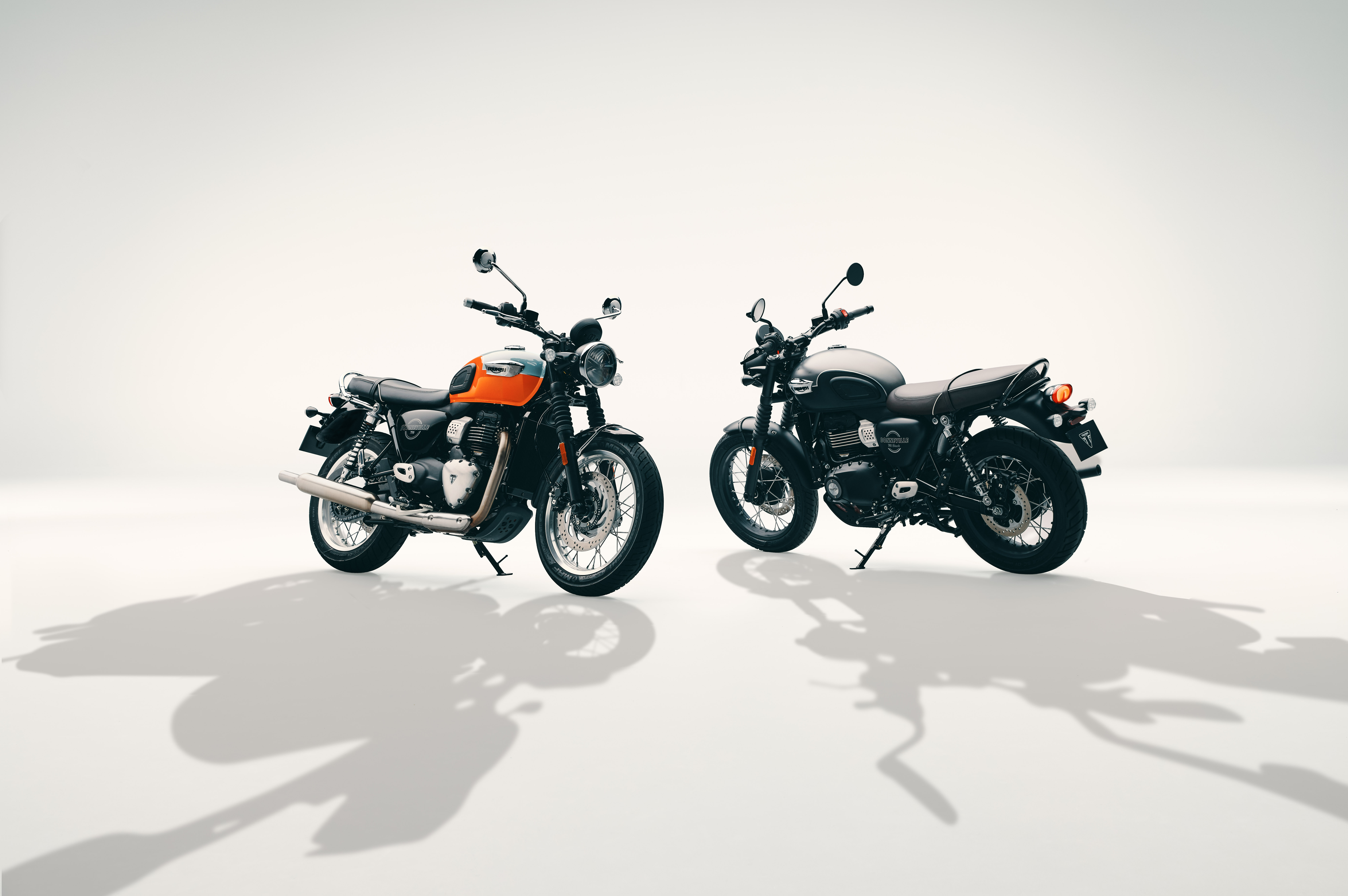 Triumph Bonneville T40 and T40  Black Unveiled